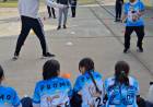 La práctica de la esgrima se extiende por las escuelas de la ciudad