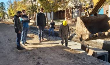 Desagües Pluviales, restan 230 m para culminar calle Independencia