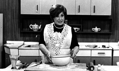 "Cocineros Argentinos" homenajeará a Doña Petrona a 123 años de su nacimiento