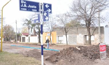 Comenzó la pavimentación de Av. Antártida Argentina