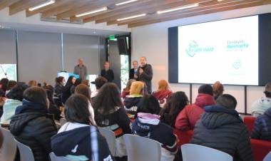 El municipio puso en marcha el programa “Hacia mi primera licencia de conducir”