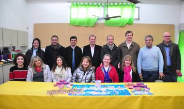 Se pone en marcha el Programa: Volvamos a reír 2022