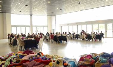 “Al frío le ponemos corazón”: la campaña finalizó con más de 400 confecciones