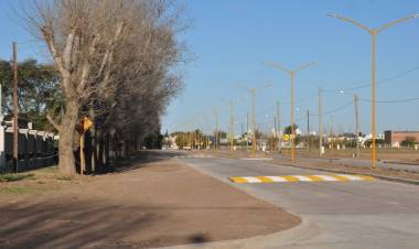 Se inauguró la obra de pavimentación de Av. Las Margaritas