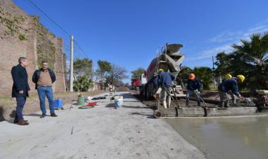 Está cerca de completarse el pavimento de calles México y Rosario de Santa Fe