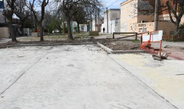 Pavimentación en Bº Roque Sáenz Peña: Comenzaron los trabajos en parte del sector Cispren