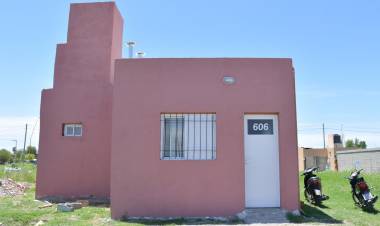 Más familias cumplen el sueño de la casa propia