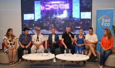 Bernarte presentó una nueva edición del Festival del Humor, la Buena Mesa y la Canción