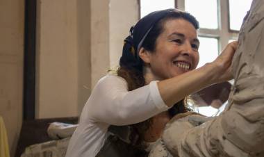 Va cobrando cuerpo la escultura conmemorativa de Sonia Torres