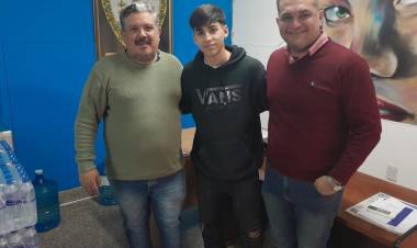 Reconocidos bailarines dictarán un taller de salsa y bachata