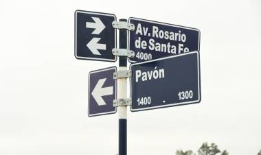 Restauración de carteles nomencladores en la ciudad