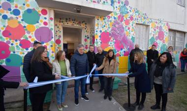 Llaryora visitó la ciudad para inaugurar la refuncionalización y puesta en valor de la Residencia Femenina “Alfonsina Storni”