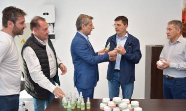 PREVENCIÖN DENGUE: El municipio realizó la primera entrega de repelentes en crema 