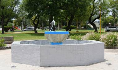 Bernarte inauguró la segunda etapa de refuncionalización de la Plaza Vélez Sarsfield