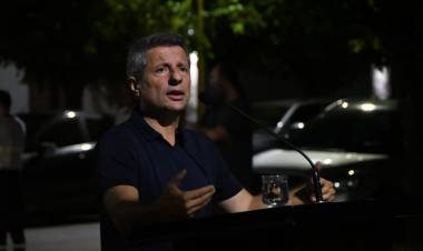 Barrios Chalet y Dos Hermanos sumaron luces LED al alumbrado público