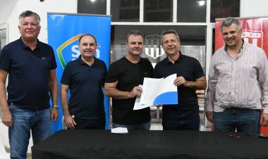 Escuela de Invierno para Adultos Mayores: se firmó convenio con el Club San Isidro para el uso del natatorio