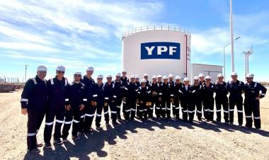 Bernarte y la delegación sanfrancisqueña visitaron Vaca Muerta