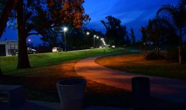 El Paseo Maipú ya cuenta con nuevas luminarias LED en todo su recorrido