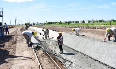 Avanza la obra de apertura de Av. Rosario de Santa Fe y construcción de canal de líquidos pluviales