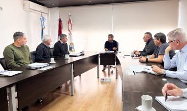 Bernarte se reunió con Bomberos Voluntarios y destacó su rol en la comunidad