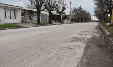 Ya se ejecutó más de un tercio de la pavimentación del casco histórico de barrio Parque