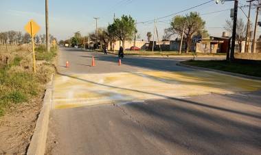 Avanzan los trabajos de señalización, mantenimiento vial y accesibilidad en distintos puntos de la ciudad