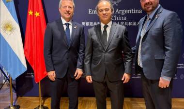 Bernarte destacó el encuentro con el embajador argentino y autoridades nacionales chinas durante su visita a Beijing