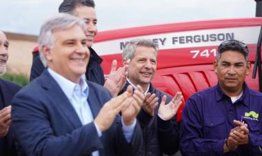 Llaryora inauguró un tramo clave de la Autopista Ruta 19