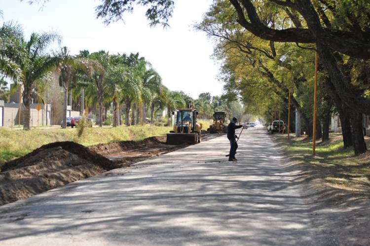 Comenzó el ensanche de Av. Primeros Colonizadores