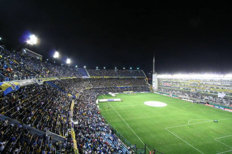 Comienza la vuelta del público a las canchas