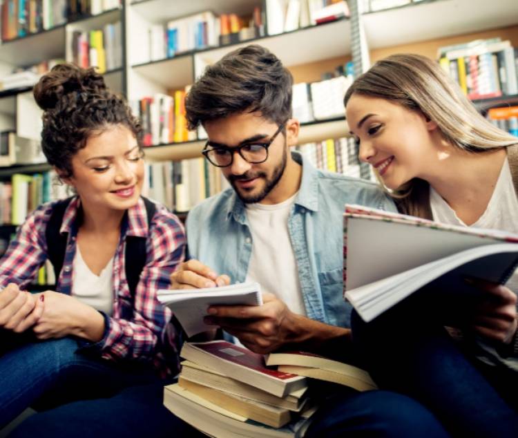 Estudiantes universitarios ya pueden postularse para ser "Tutores Pares"