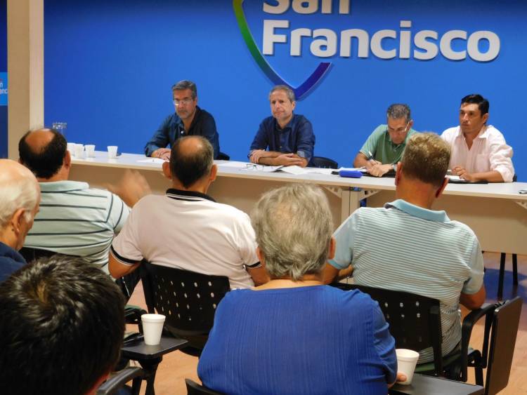 El intendente mantuvo un nuevo encuentro con los Centros Vecinales