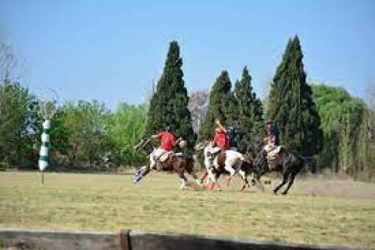Villa del Totoral: Encuentro Nacional de Pato