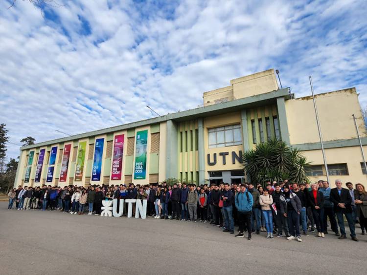 Con 300 jóvenes inscriptos, comenzó el  Seminario Universitario de la UTN San Francisco
