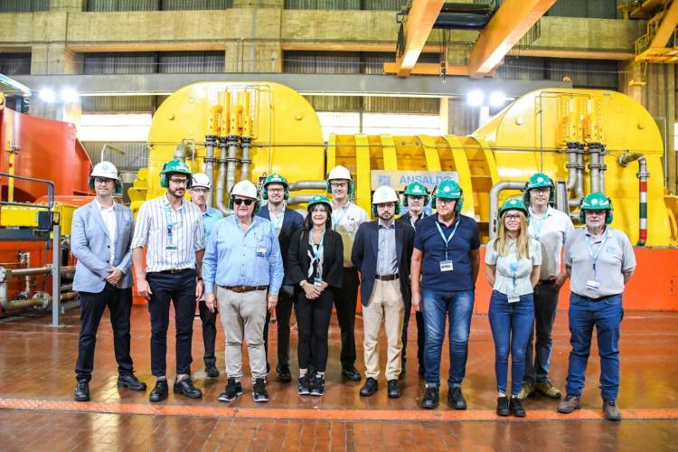 Ambiente suscribió acuerdo con la Central Nuclear de Embalse