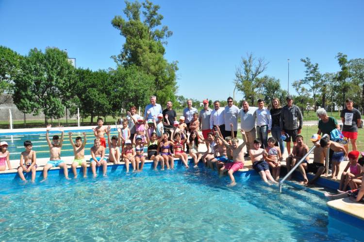 Con una gran cantidad de niños, comenzó el Plan Verano 2023