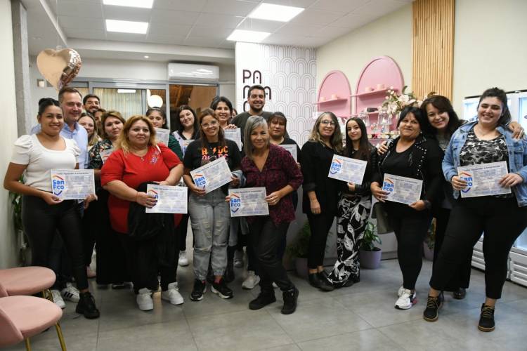 "Aprender a emprender": la Municipalidad capacitó a catorce mujeres emprendedoras