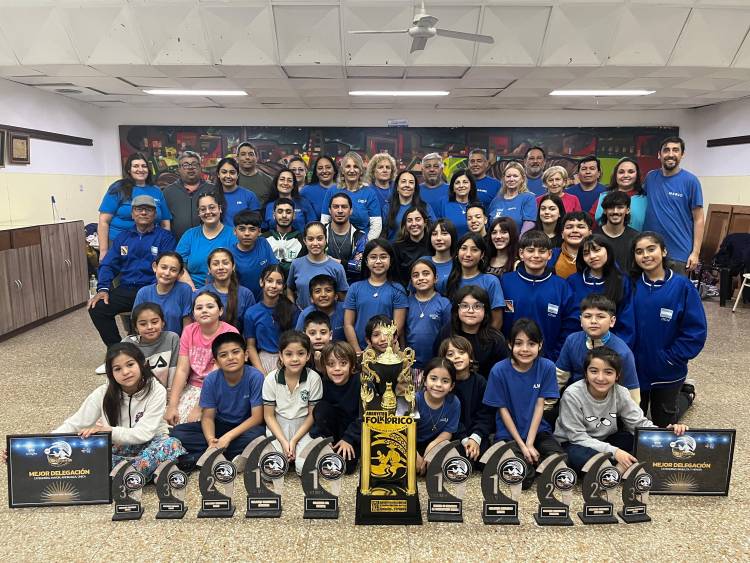 Brillante participación de la Escuela Municipal de Danzas Folklóricas en festival de Arroyito