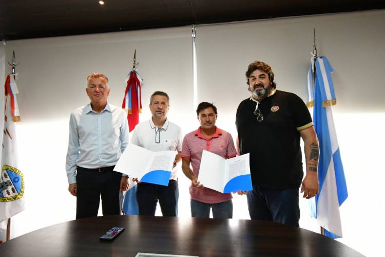 La Municipalidad firmó un convenio de comodato con el Club Atlético La Milka