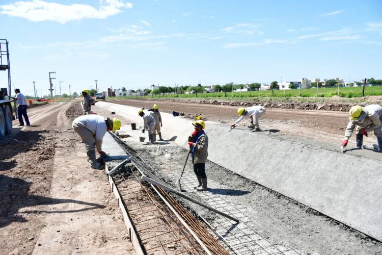Avanza la obra de apertura de Av. Rosario de Santa Fe y construcción de canal de líquidos pluviales