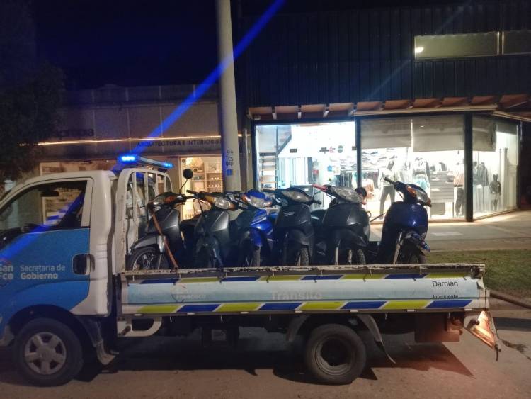 Secuestran 18 motocicletas por infracciones en operativo vehicular