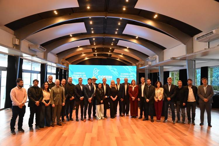 Junto a otros mandatarios municipales Bernarte fue parte de la conformación del Consejo Federal de Intendentes