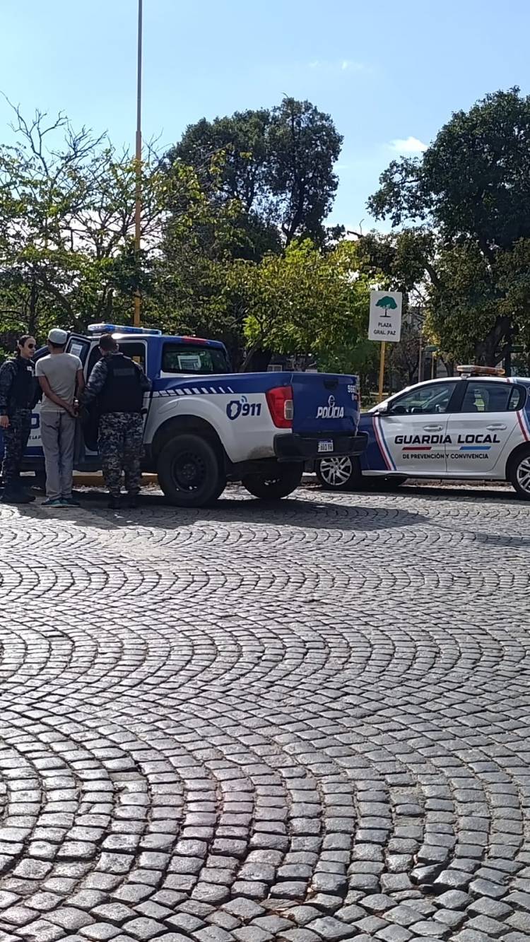 Detuvieron a un joven con pedido de captura vigente por robo