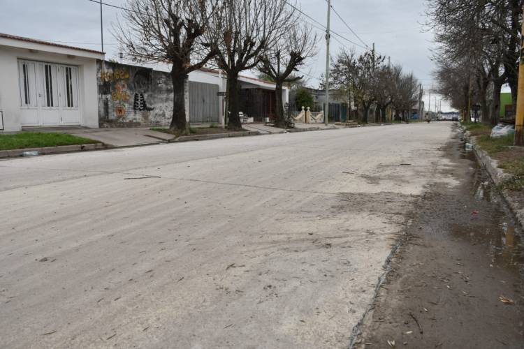 Ya se ejecutó más de un tercio de la pavimentación del casco histórico de barrio Parque