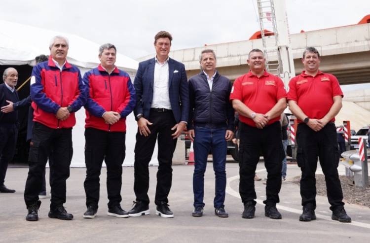 La Sociedad Bomberos Voluntarios de San Francisco estuvo presente en la inauguración del nuevo tramo de la Autovía 19