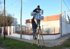 Se renovaron 200 nomencladores en barrio La Milka y continuarán los trabajos en barrio Parque