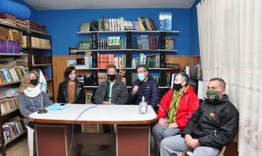 Comienza la firma de contratos para la pavimentación del Barrio 9 de Septiembre