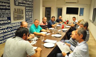 Industriales metalúrgicos dialogaron con Bernarte