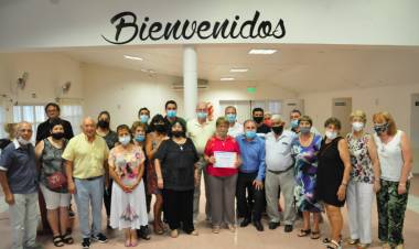 Entrega de Certificados ciclo 2021de los Talleres para Adultos Mayores