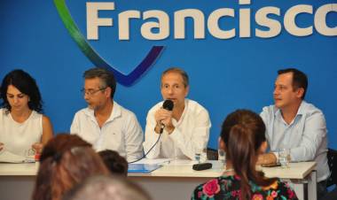 Se entregaron 12 escrituras sociales